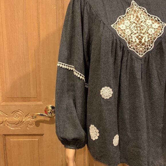 Zara Basic Boho dark gray lace embroidered detail blouse top Sz S - Picture 3 of 6